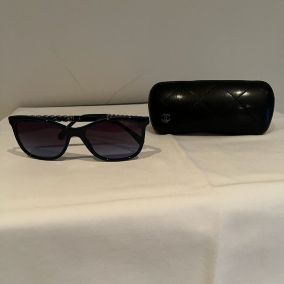 ***SOLD***Authentic CHANEL Sunglasses - Picture 3 of 6